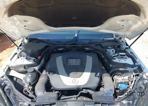 2011 Mercedes-Benz E 350 z USA, uszkodzony, nr VIN WDDHF5GB6BA467562